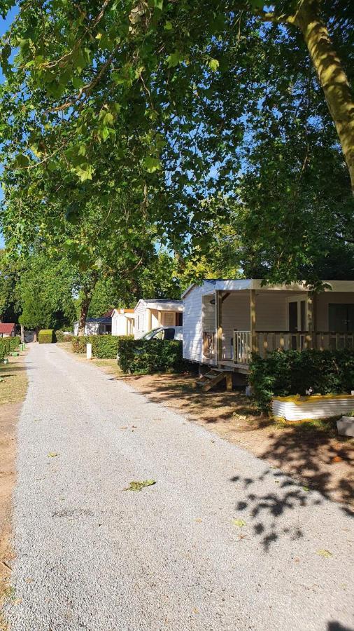Camping Le Brochet เปโรนน์ ภายนอก รูปภาพ