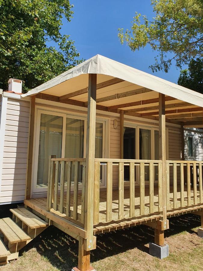 Camping Le Brochet เปโรนน์ ภายนอก รูปภาพ