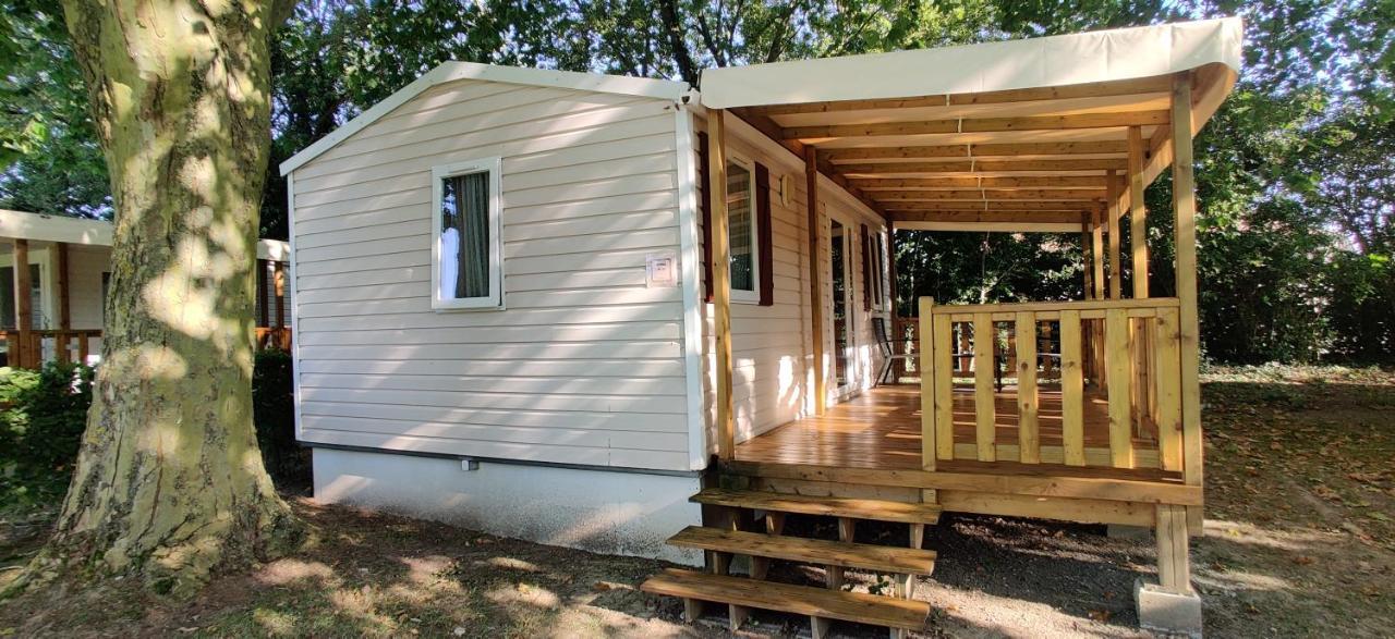 Camping Le Brochet เปโรนน์ ภายนอก รูปภาพ