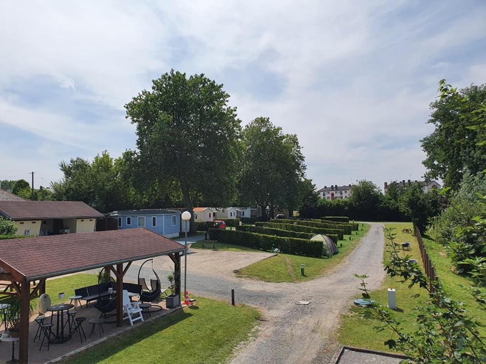 Camping Le Brochet เปโรนน์ ภายนอก รูปภาพ